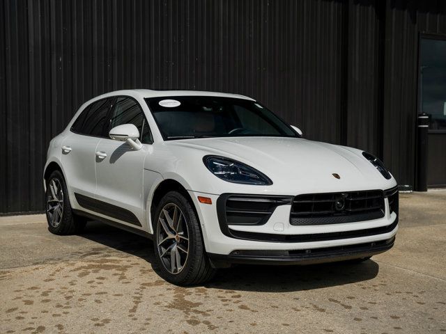 2024 Porsche Macan Base