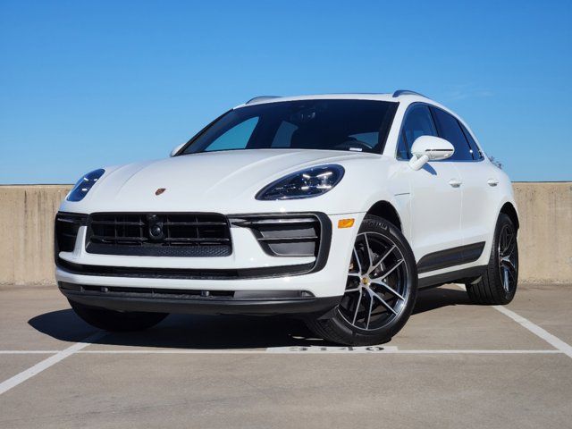 2024 Porsche Macan Base