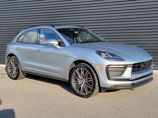 2024 Porsche Macan 