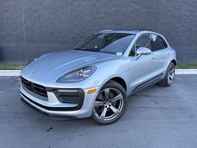 2024 Porsche Macan Base