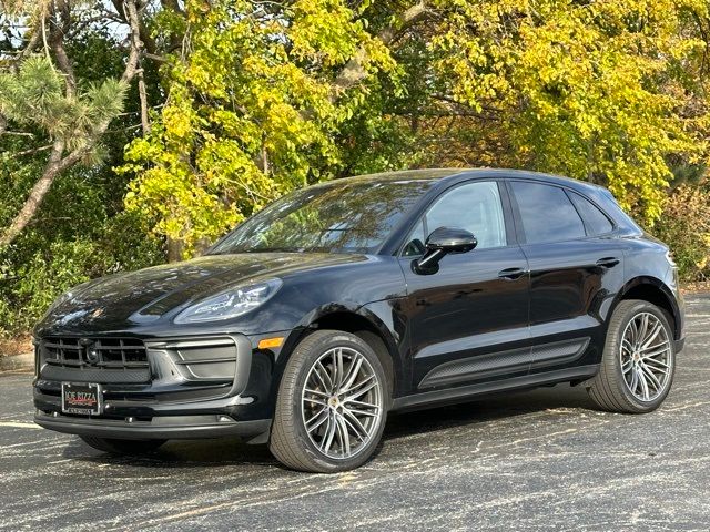 2024 Porsche Macan Base