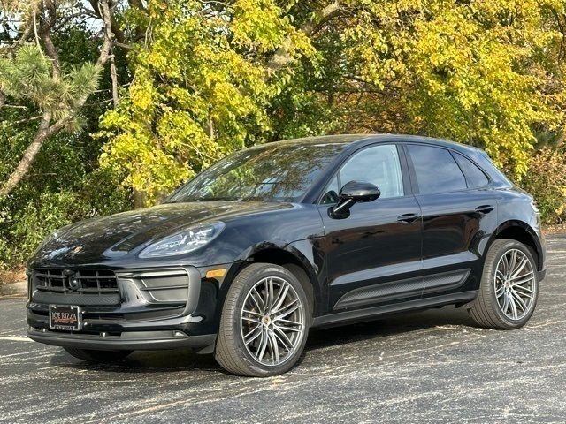 2024 Porsche Macan Base