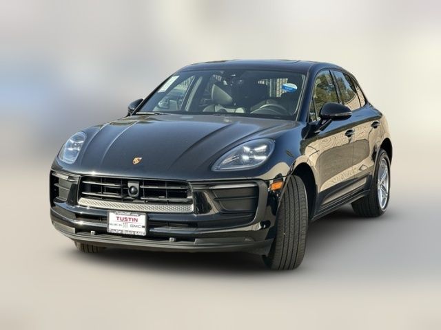 2024 Porsche Macan Base