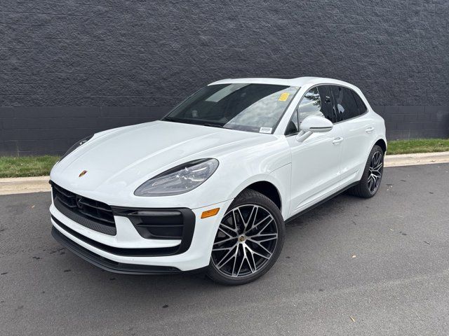 2024 Porsche Macan Base