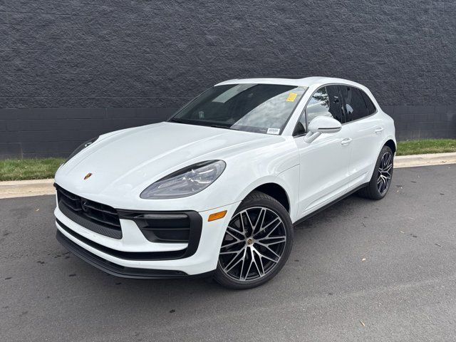 2024 Porsche Macan Base