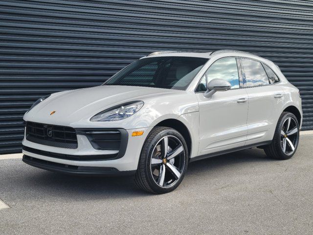 2024 Porsche Macan Base