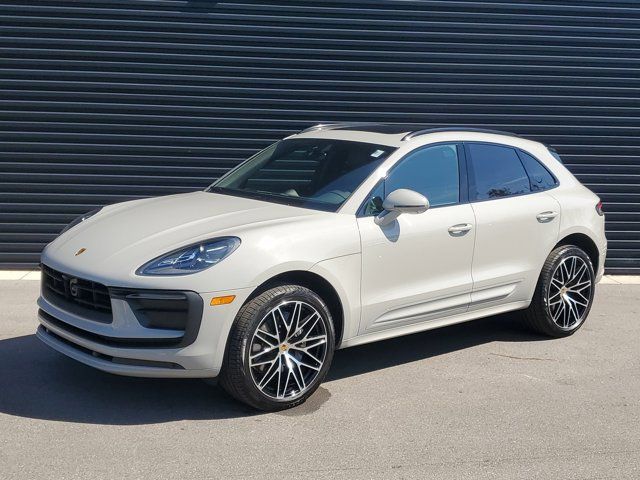 2024 Porsche Macan Base