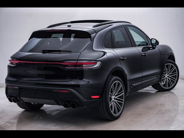 2024 Porsche Macan 