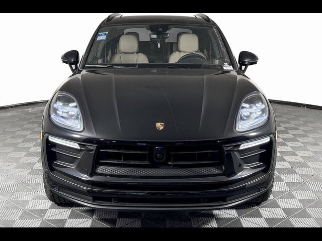 2024 Porsche Macan 