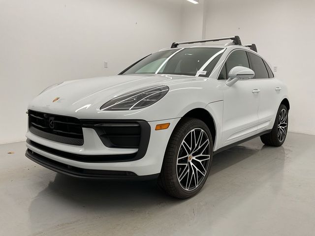 2024 Porsche Macan Base