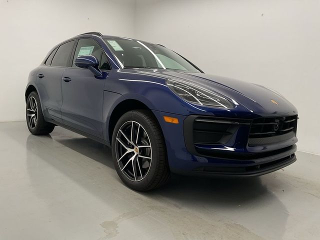 2024 Porsche Macan Base