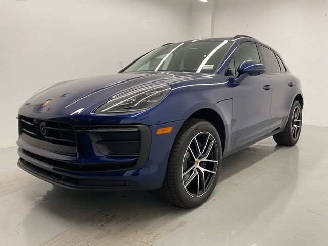 2024 Porsche Macan Base