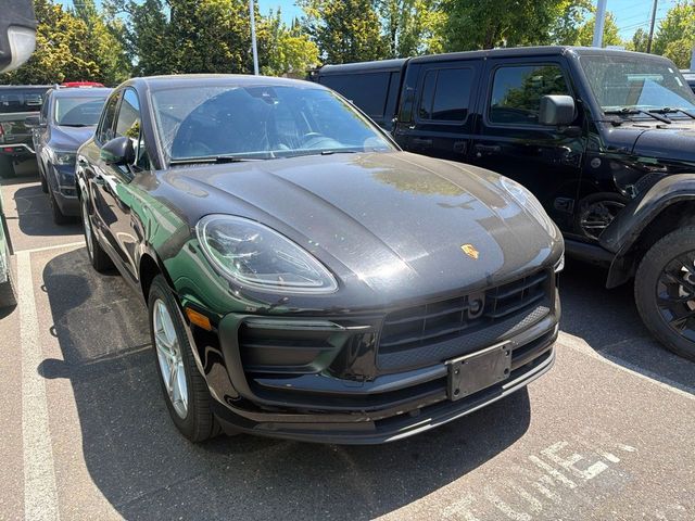 2024 Porsche Macan Base