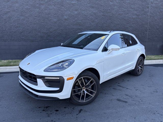 2024 Porsche Macan Base