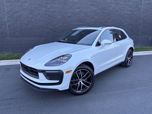 2024 Porsche Macan Base