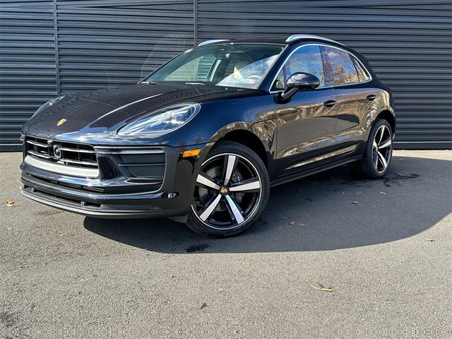 2024 Porsche Macan 