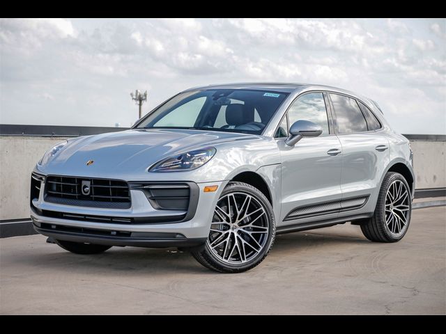 2024 Porsche Macan Base