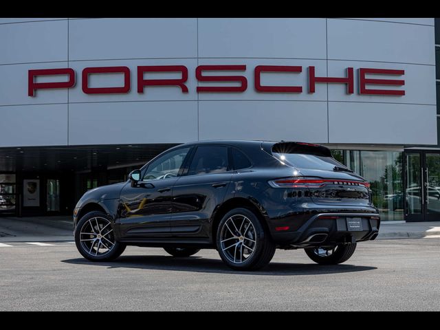 2024 Porsche Macan Base