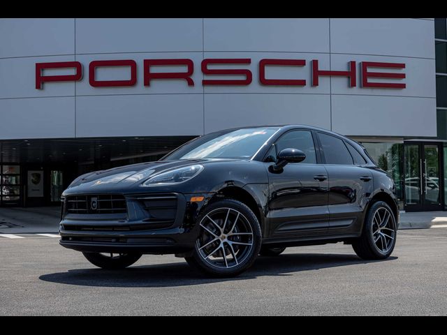 2024 Porsche Macan Base