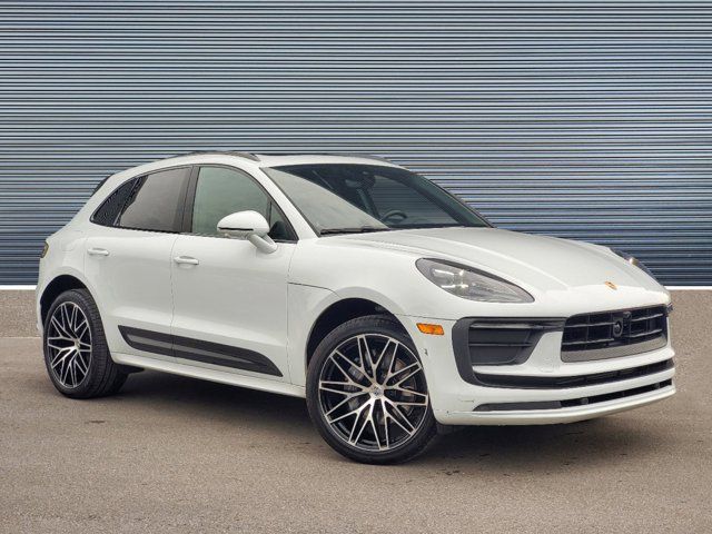 2024 Porsche Macan 