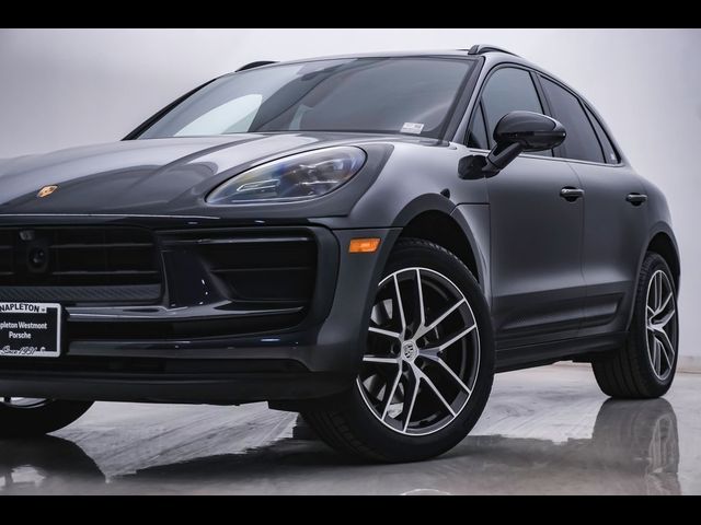 2024 Porsche Macan 