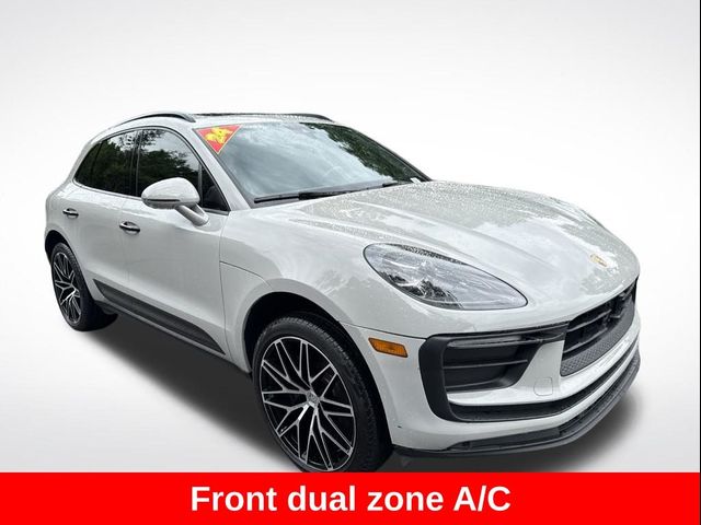 2024 Porsche Macan Base