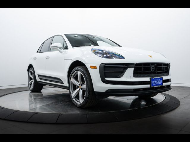 2024 Porsche Macan Base