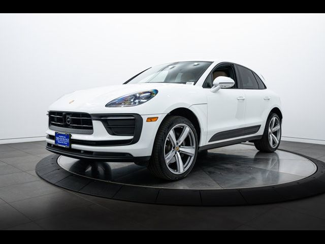 2024 Porsche Macan Base