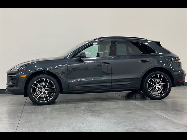 2024 Porsche Macan Base