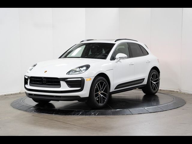 2024 Porsche Macan Base