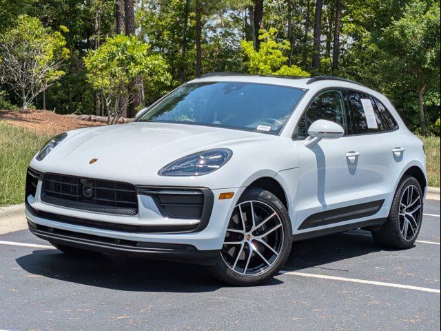 2024 Porsche Macan Base