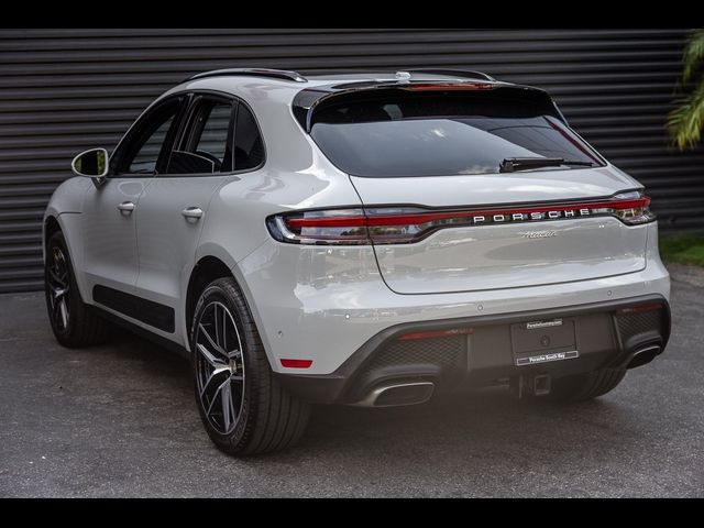 2024 Porsche Macan Base