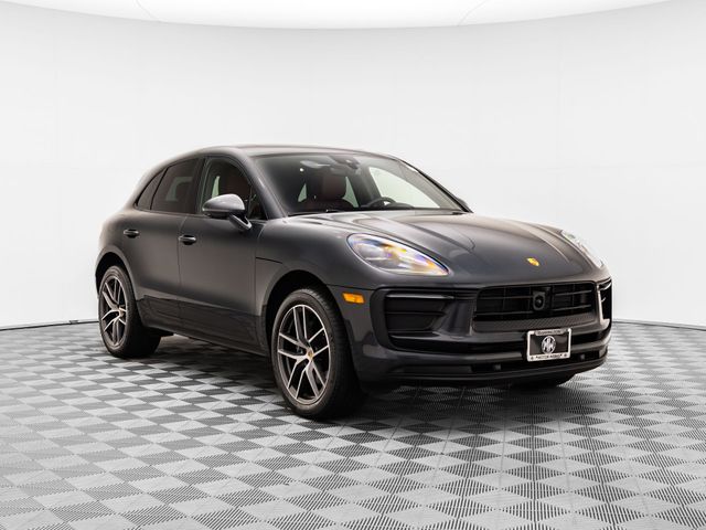 2024 Porsche Macan Base