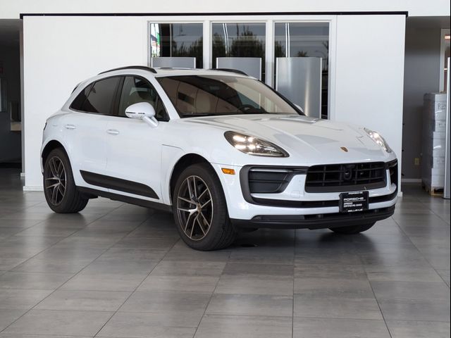 2024 Porsche Macan Base