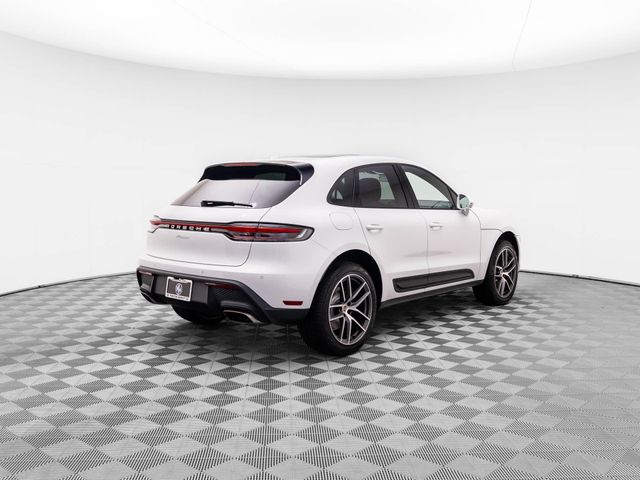 2024 Porsche Macan Base