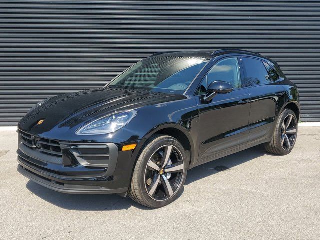 2024 Porsche Macan Base