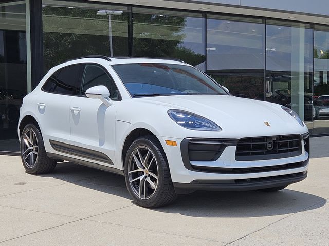 2024 Porsche Macan Base