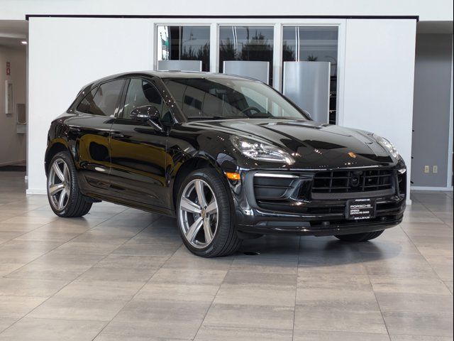 2024 Porsche Macan Base