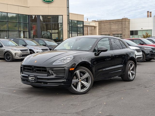 2024 Porsche Macan Base