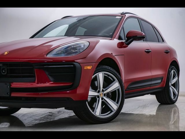 2024 Porsche Macan 