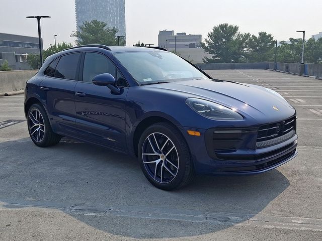 2024 Porsche Macan Base