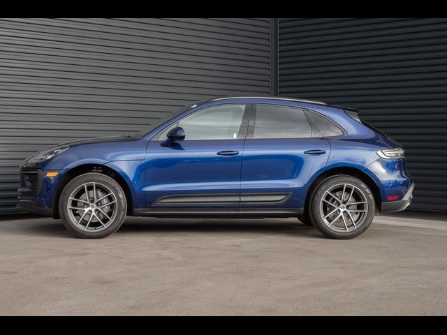 2024 Porsche Macan Base