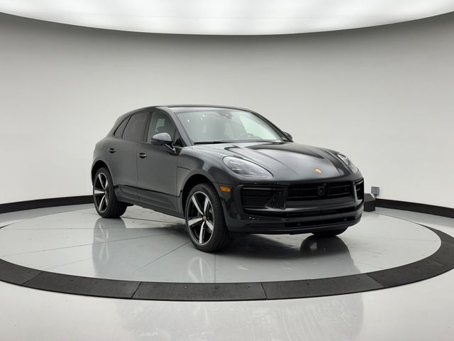 2024 Porsche Macan Base