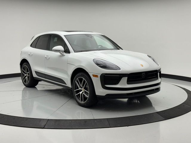 2024 Porsche Macan Base