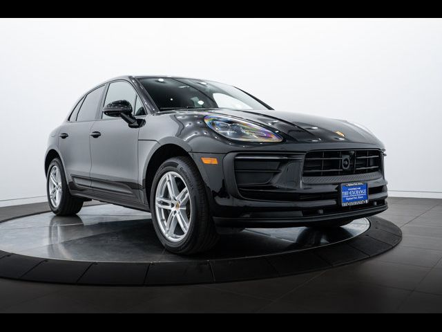 2024 Porsche Macan Base