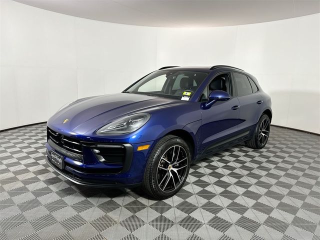 2024 Porsche Macan Base