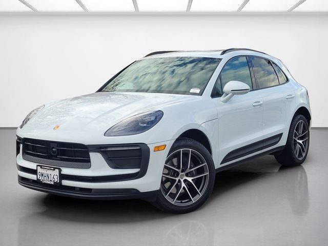 2024 Porsche Macan Base