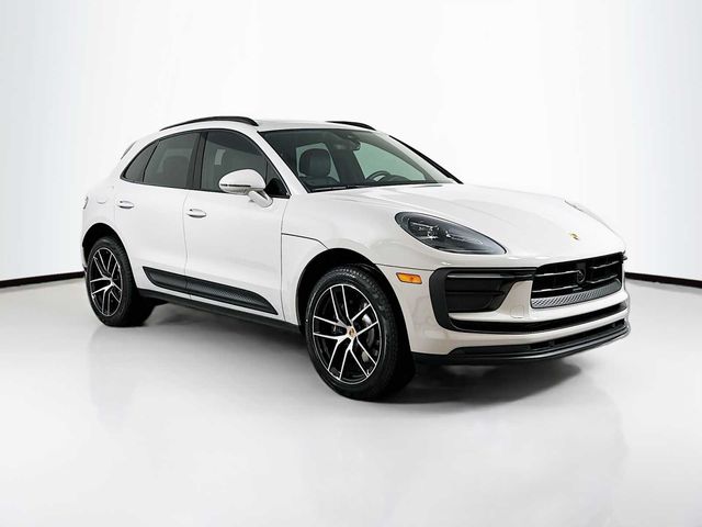 2024 Porsche Macan Base