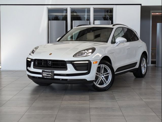 2024 Porsche Macan Base