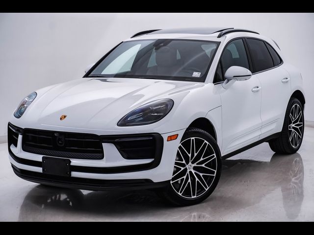 2024 Porsche Macan 